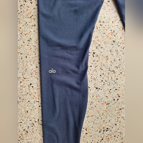 114 Alo Yoga Airbrush Winter Warm High-Waist Nocturne Leggings - Picture 8 of 12